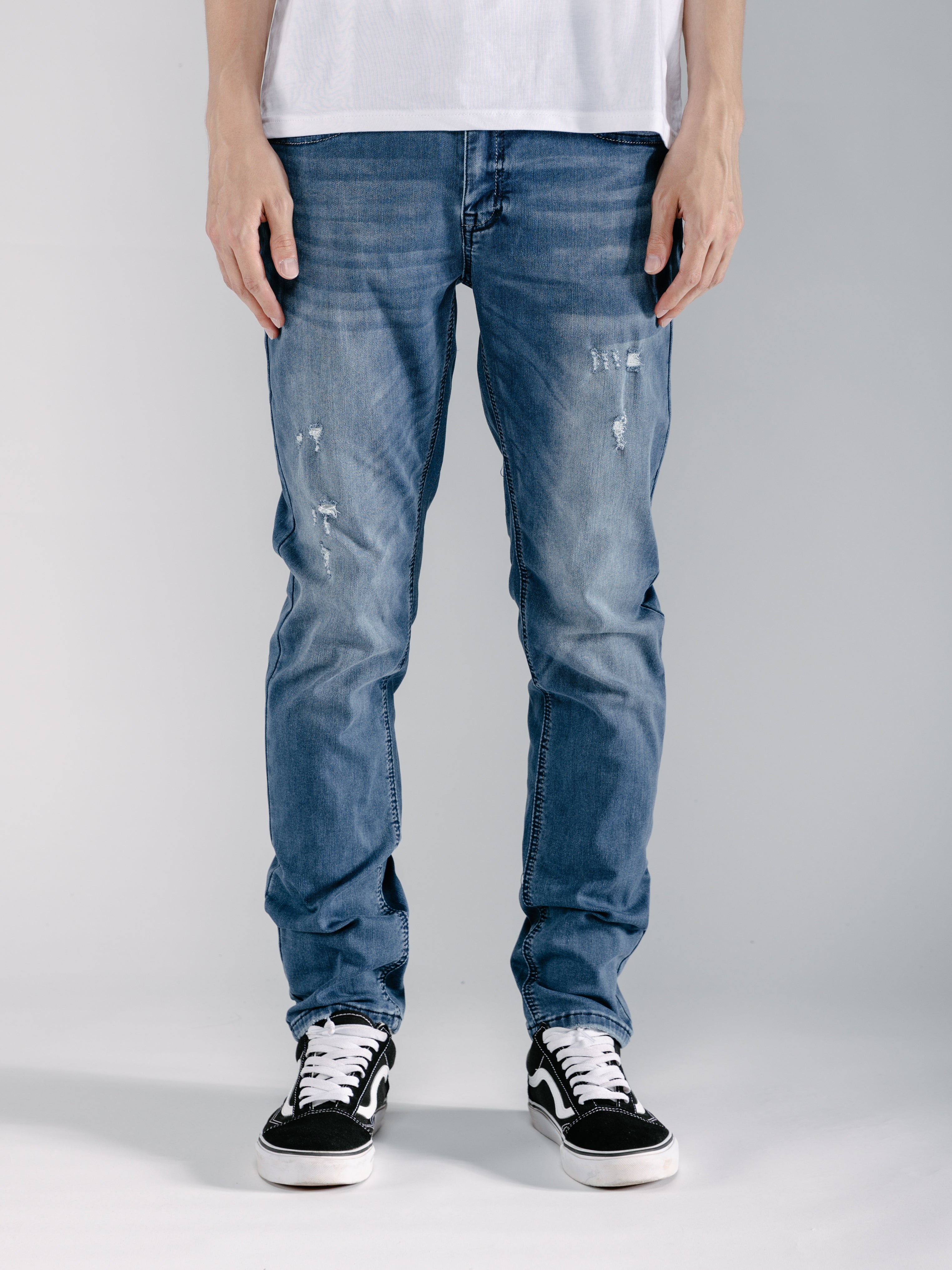 How Should Jeans Fit For Your Best Look And Comfort? - XIOS