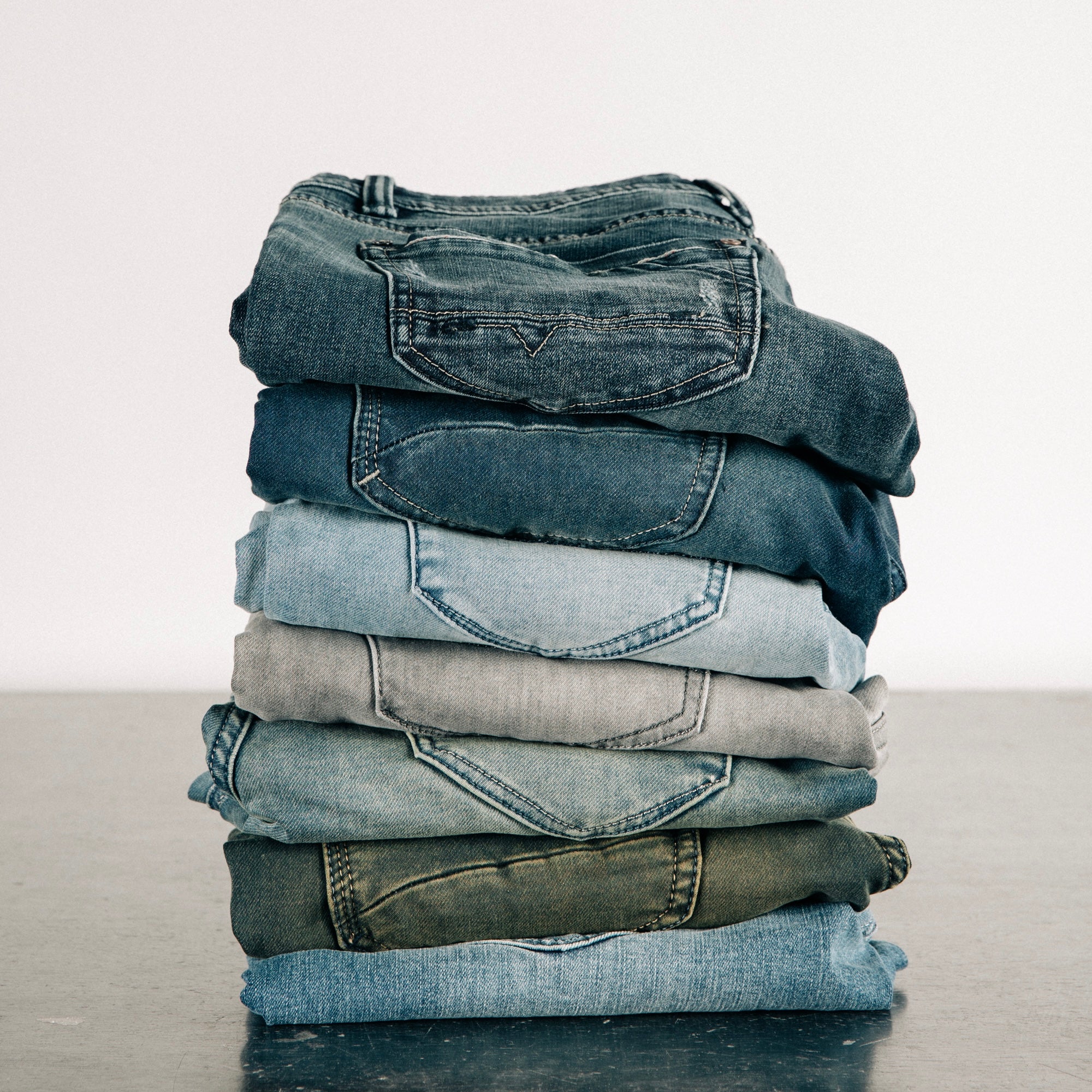 WOVEN DENIM VS KNIT DENIM - XIOS
