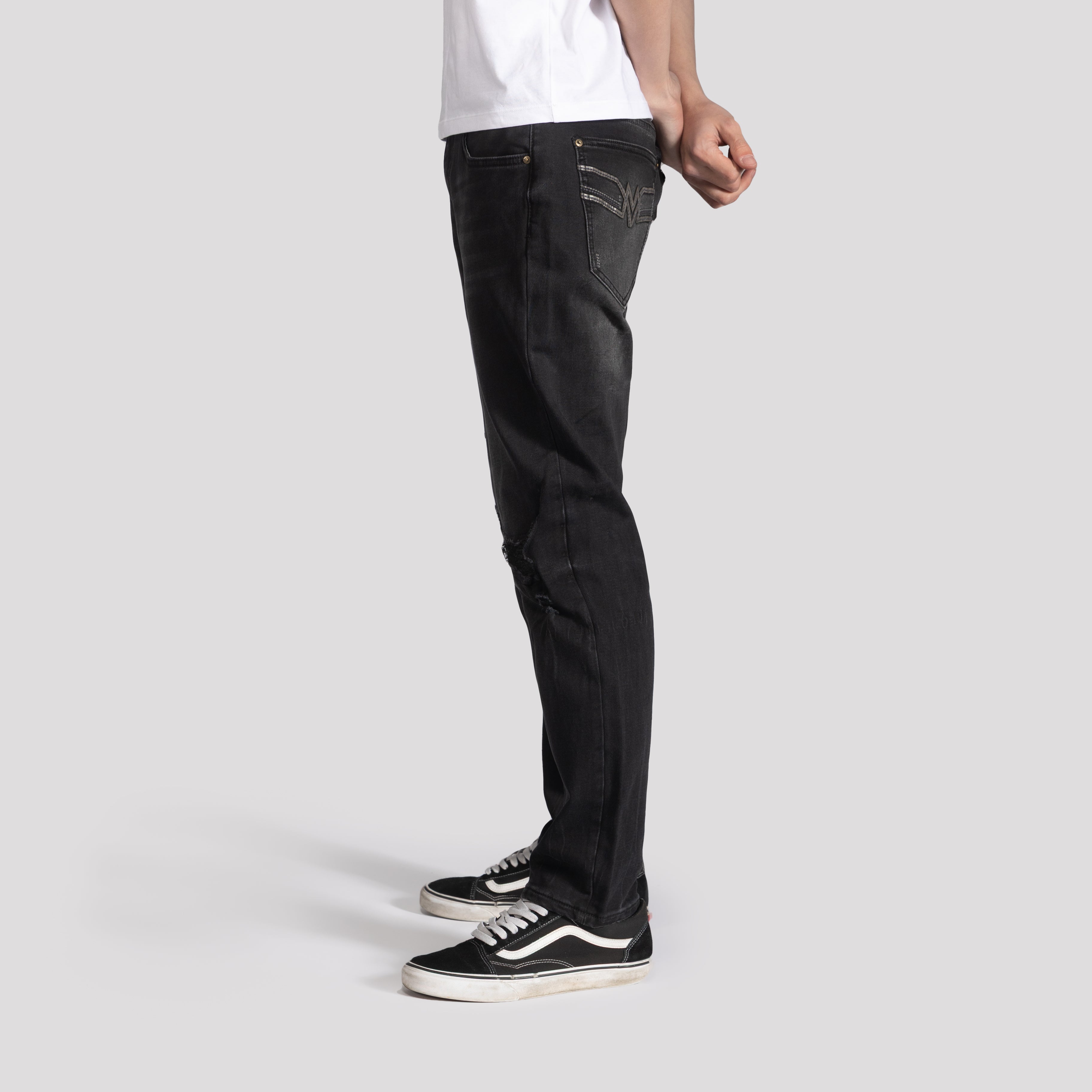 Ripped Knit Tapered Jeans - XIOS