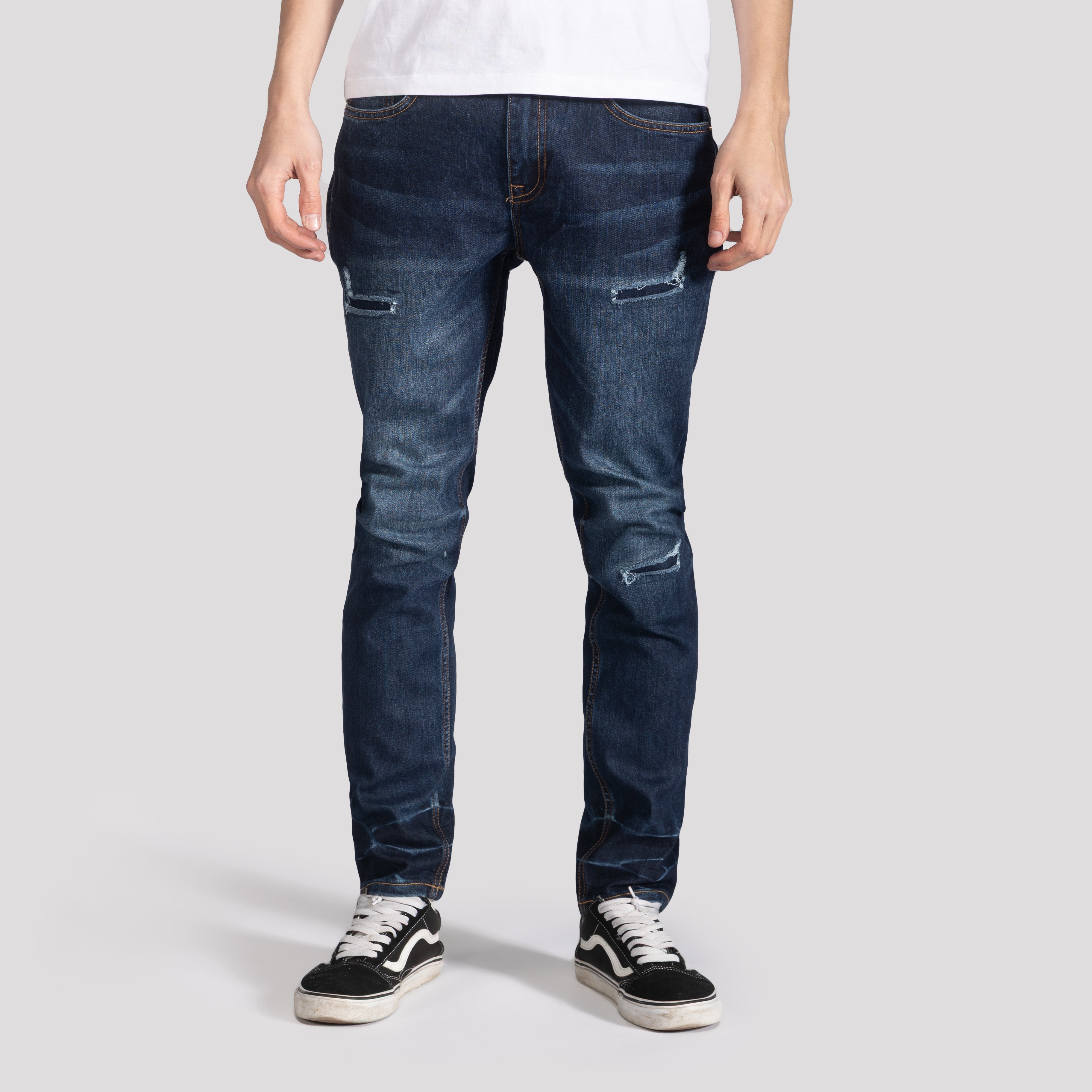 Lightly Ripped Tapered Jeans - XIOS