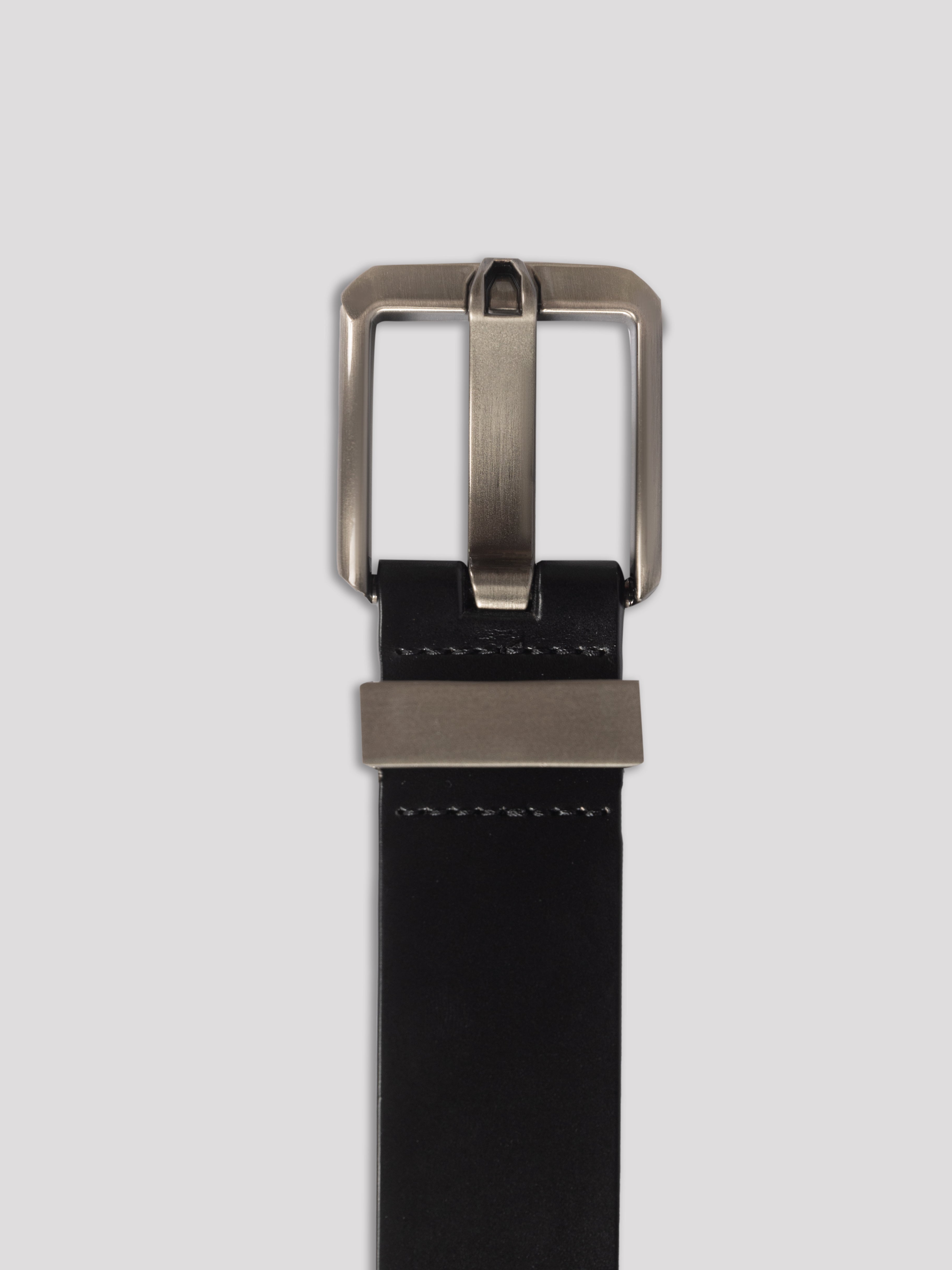 Wide Frame Style Black Leather Belt