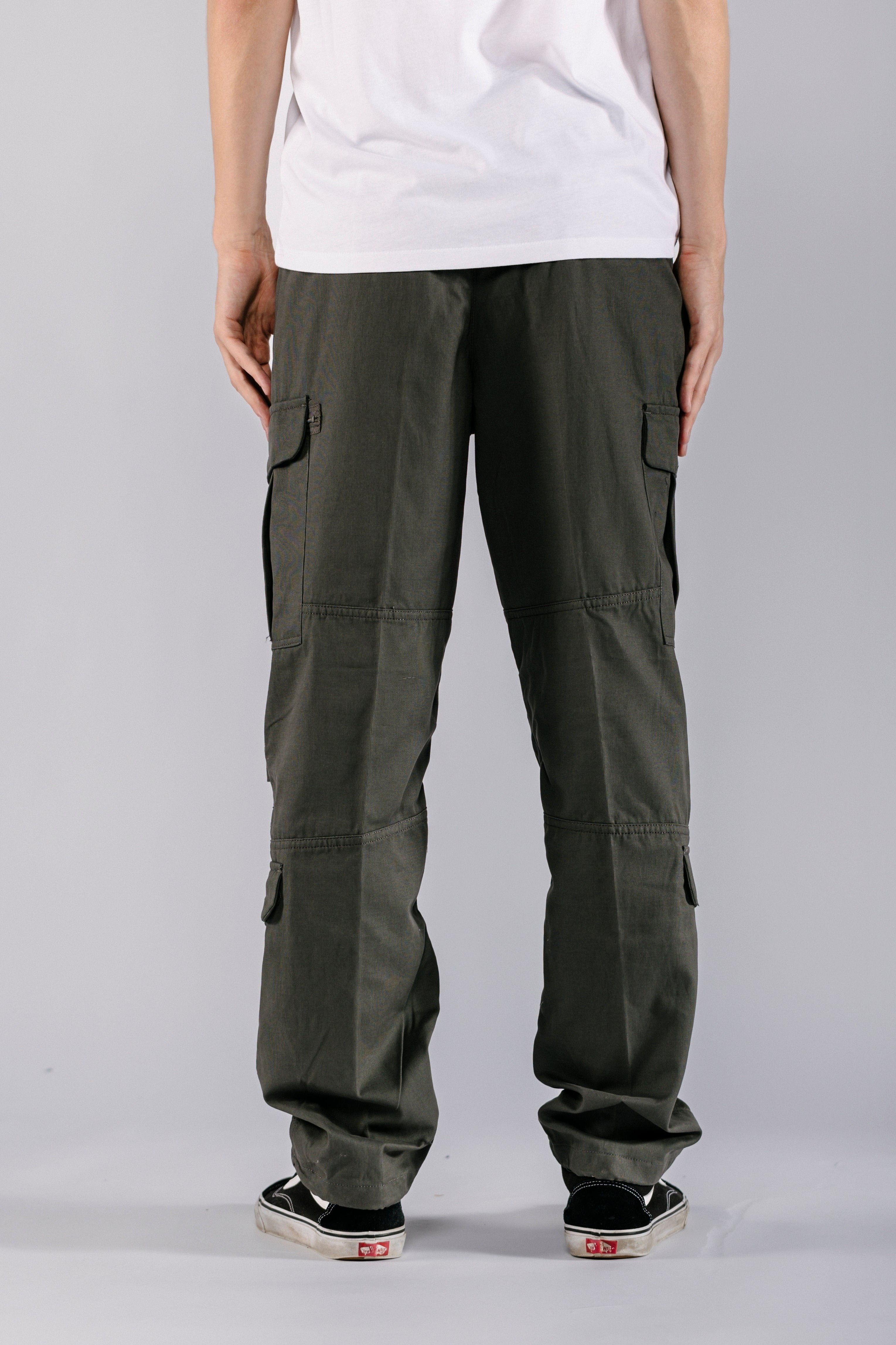 Pantalones cargo de corte relajado