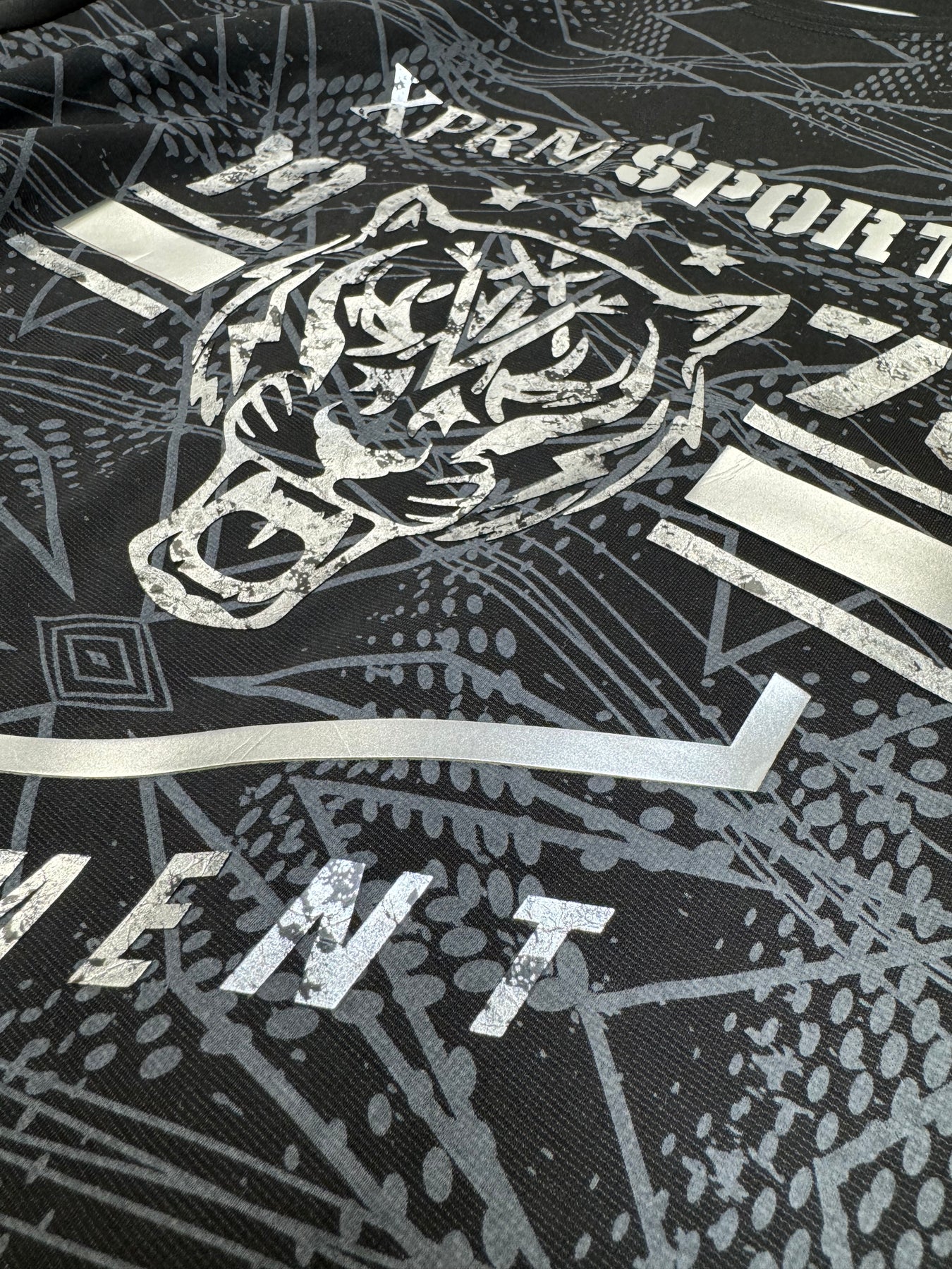 Camiseta gráfica "Cabeza de tigre de 1978"