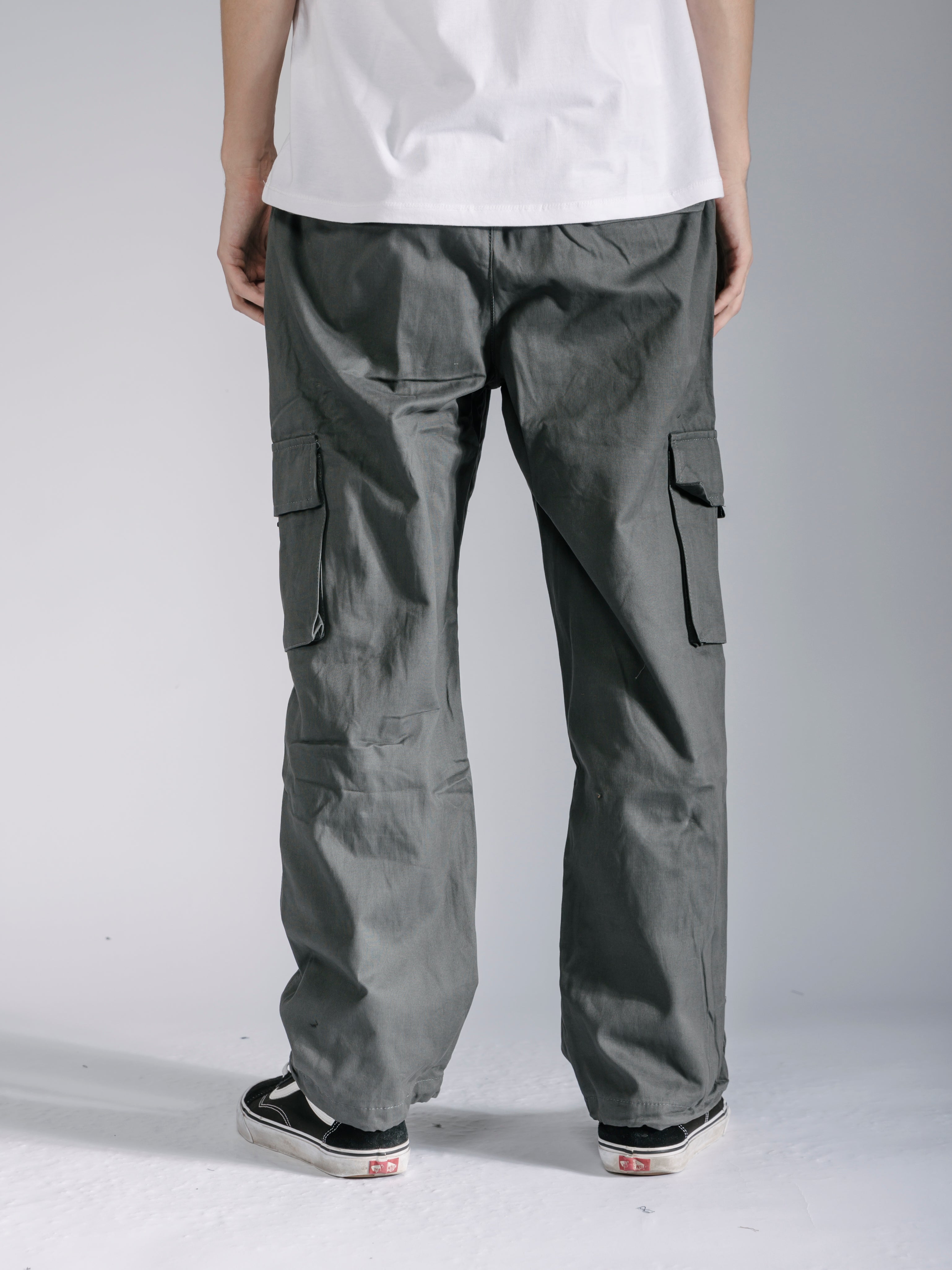 Relaxed Fit Cargo Pants