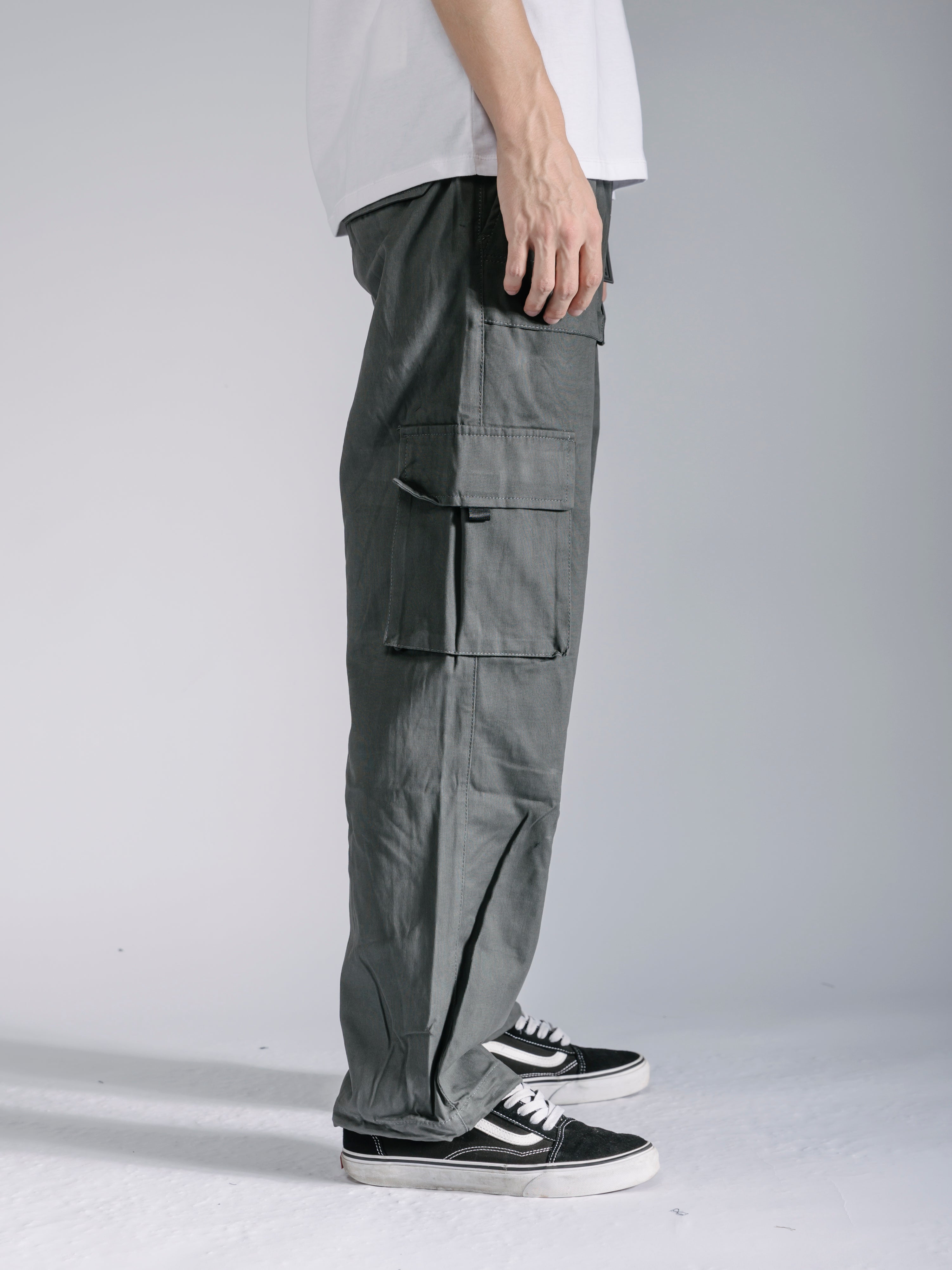 Relaxed Fit Cargo Pants