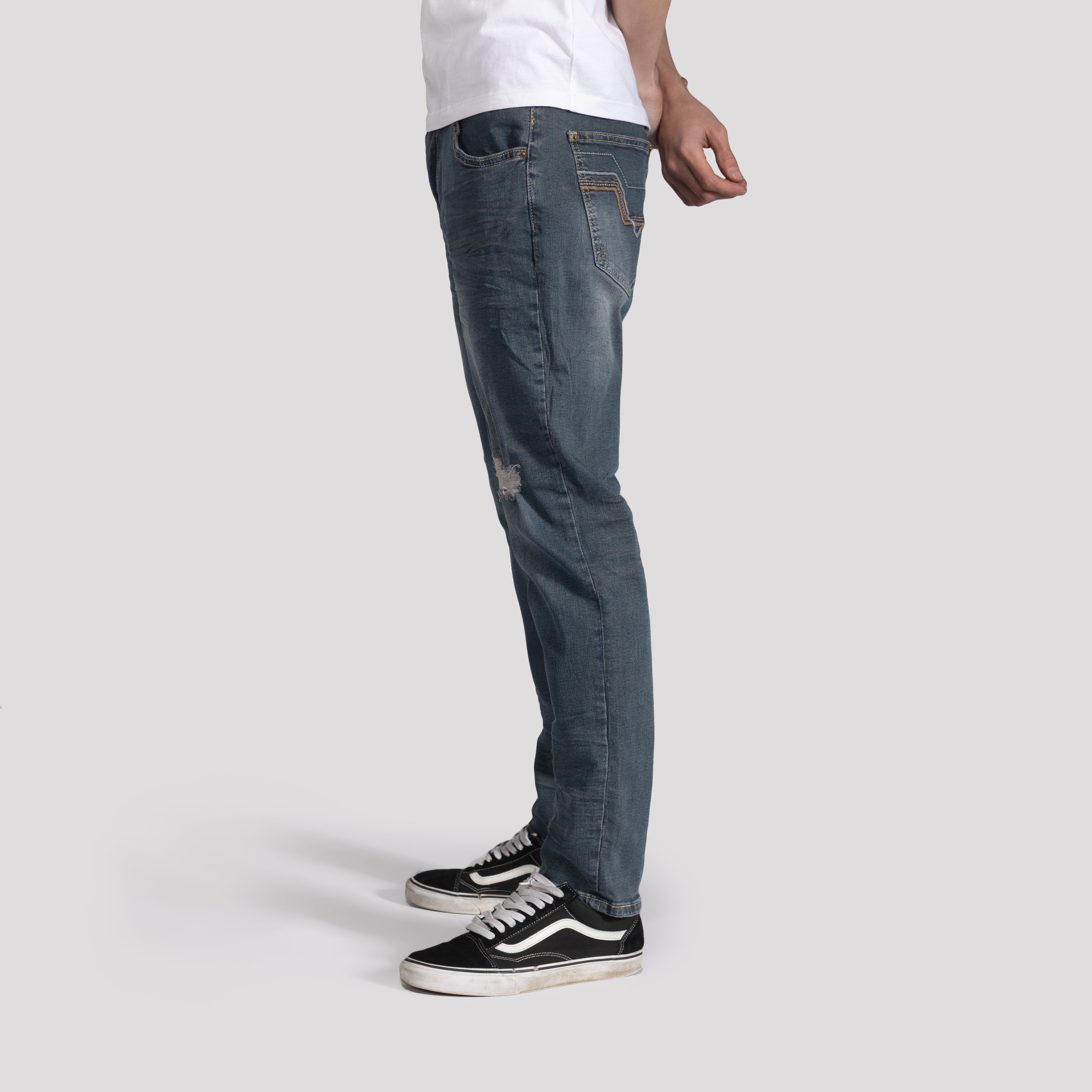 Lightly Ripped Skinny Jeans - XIOS