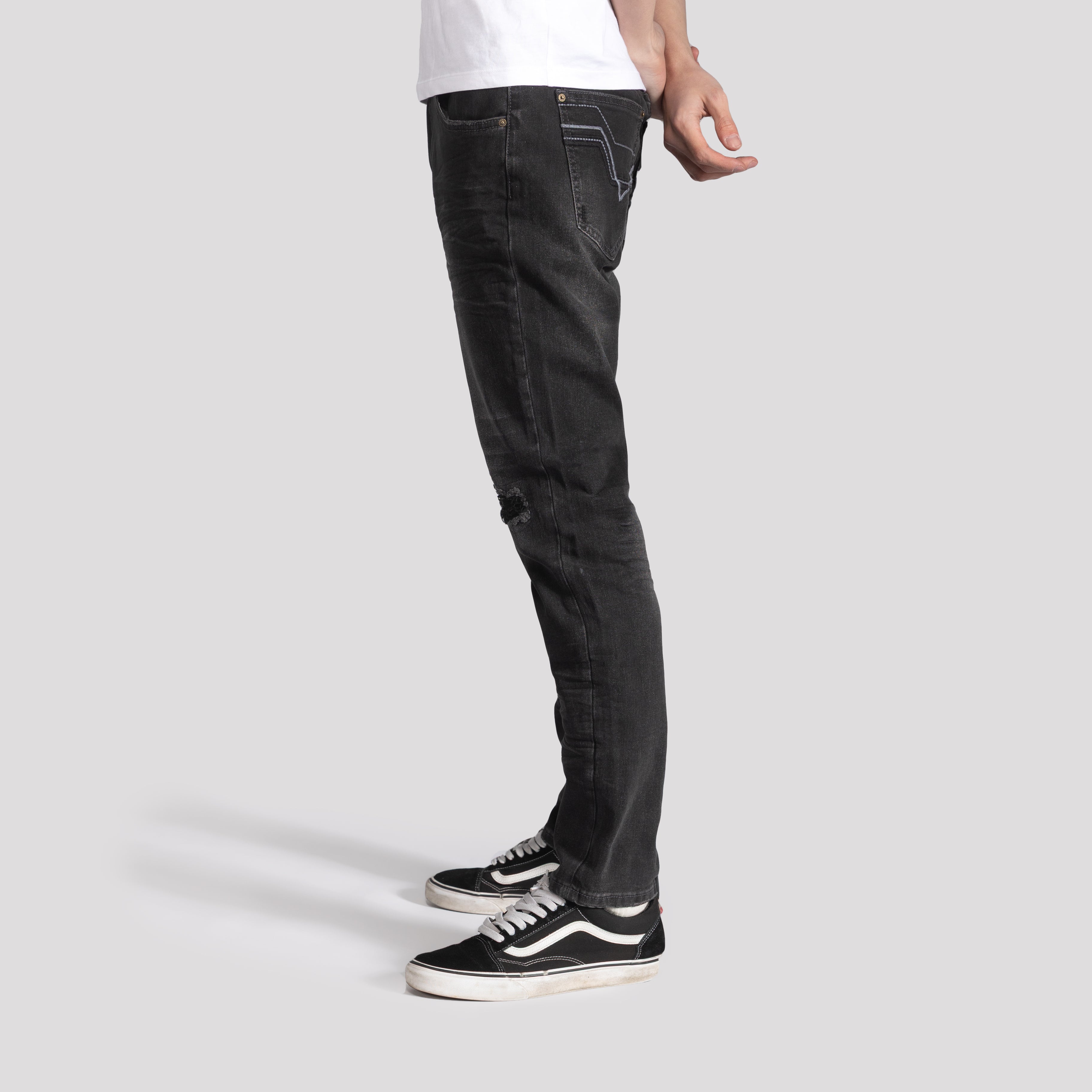 Lightly Ripped Skinny Jeans - XIOS
