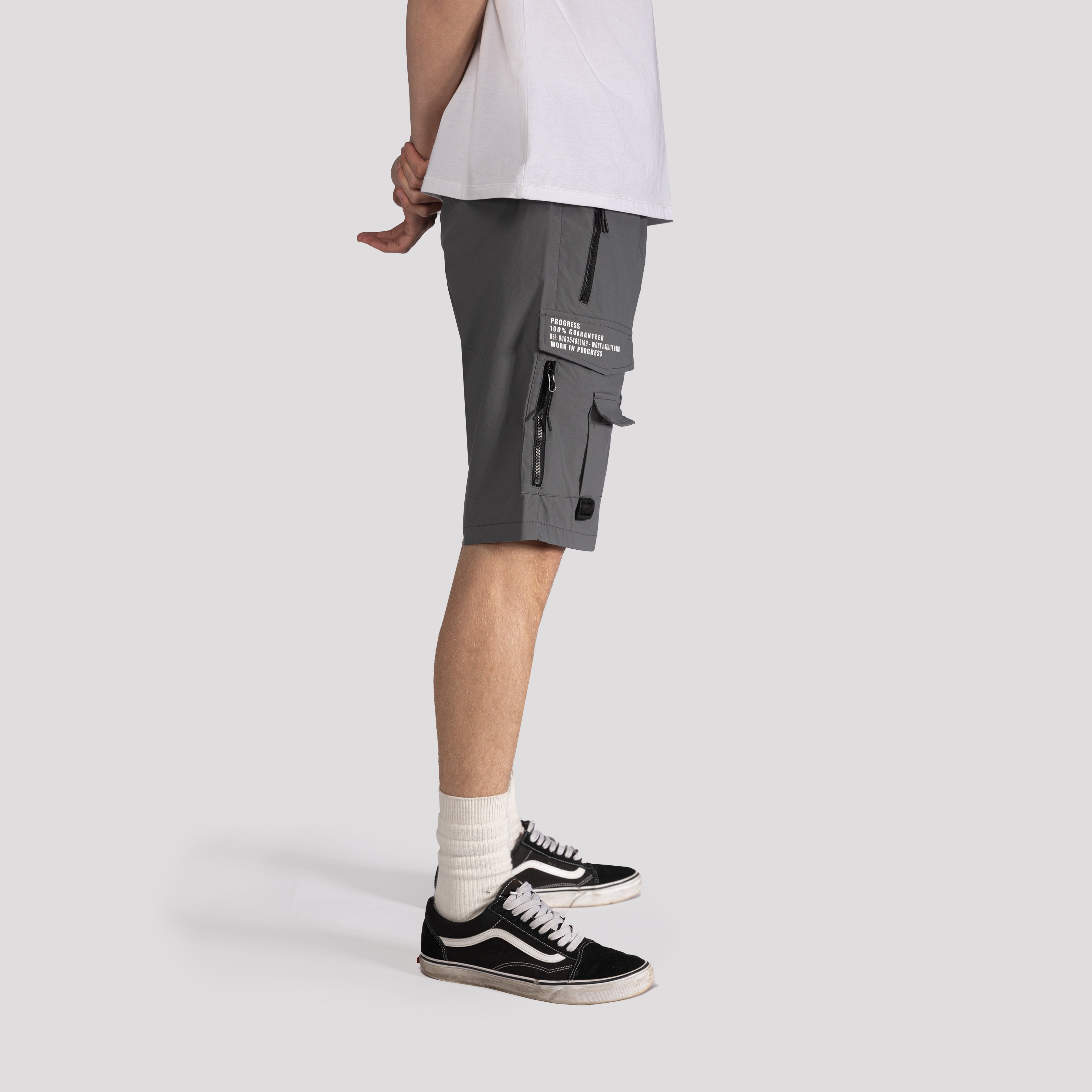 "23" Woven Cargo Shorts - XIOS