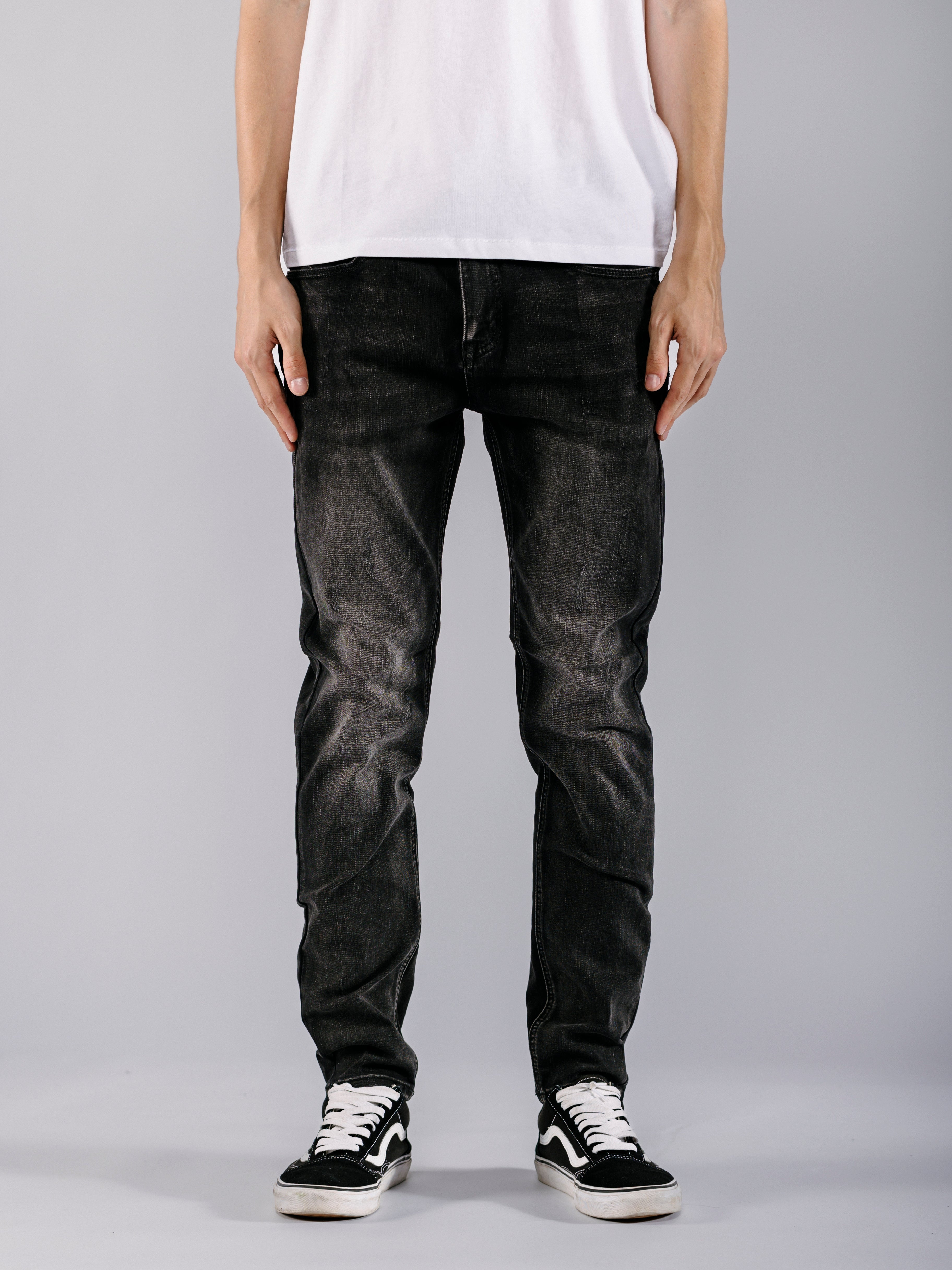 Tapered Jeans