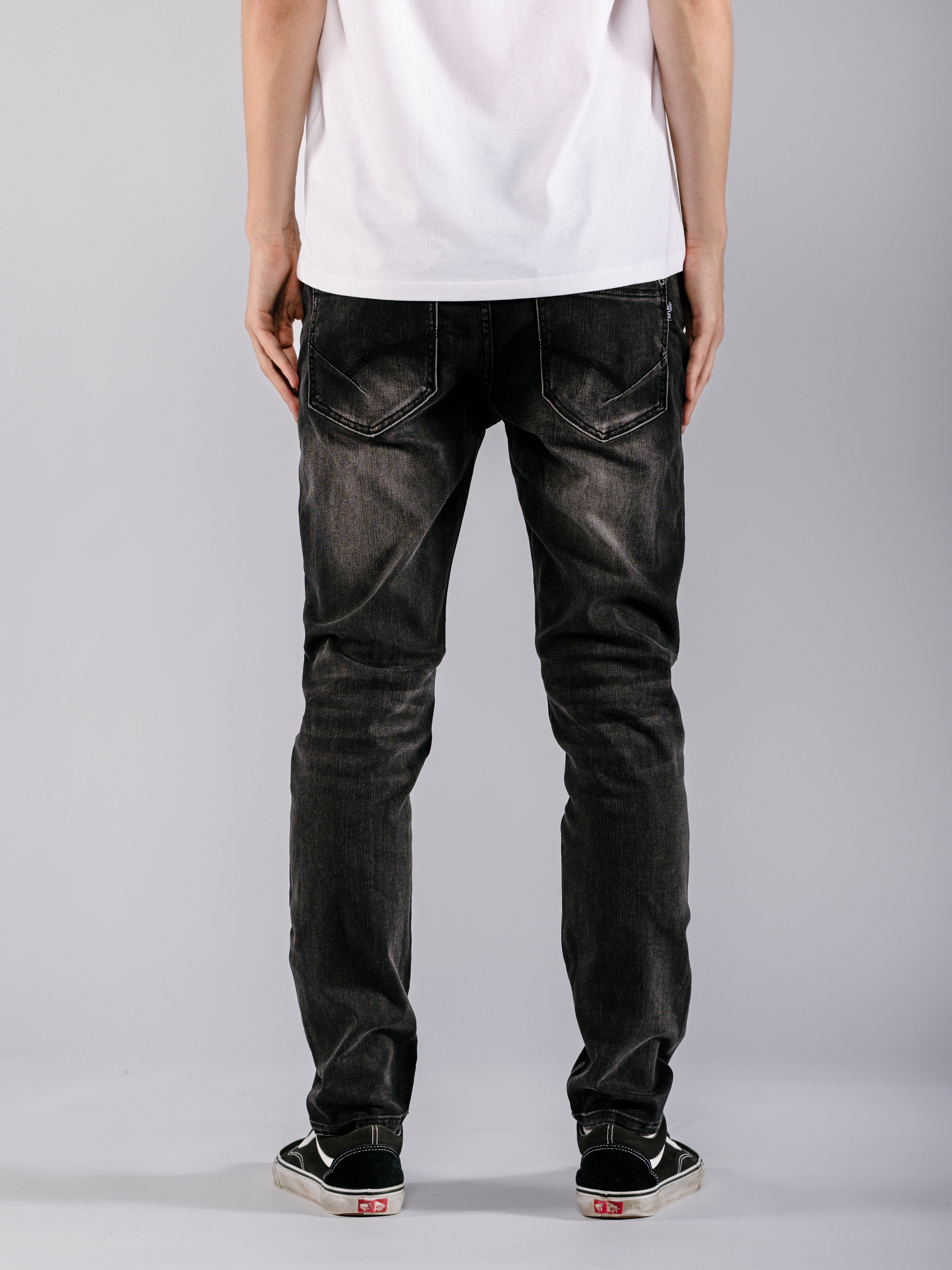 Tapered Jeans