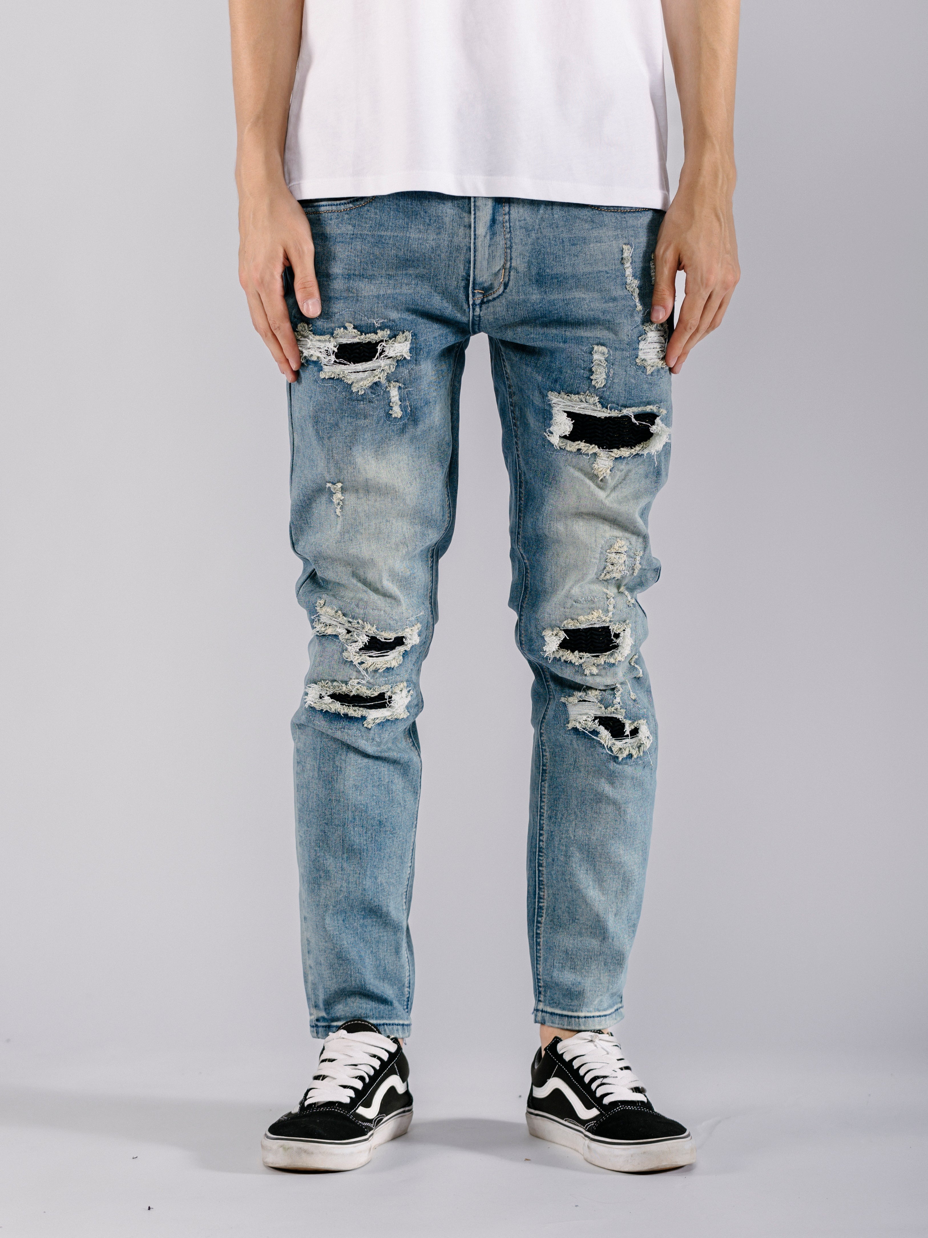 Distressed Skinny Jeans