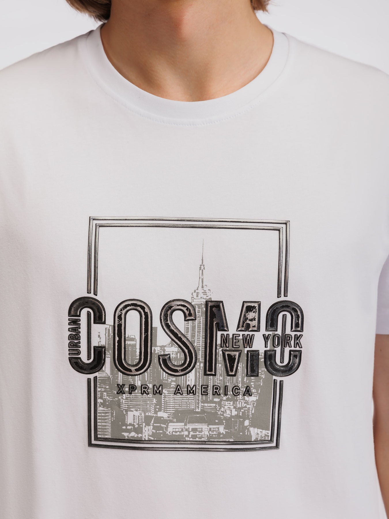 Camiseta con gráfico "Cosmo"